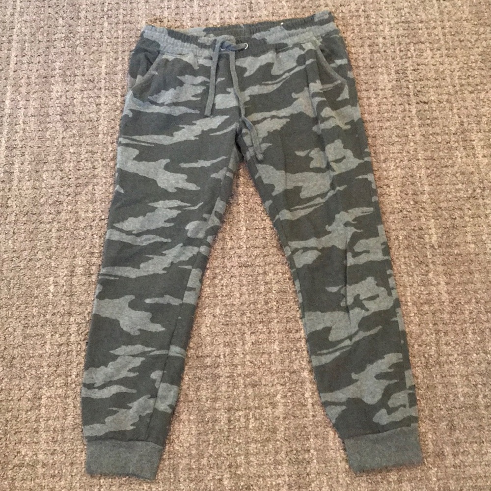 grey camo sweatpants